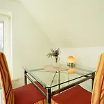 Farbenfroh Appartement *