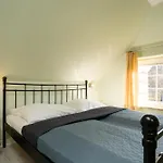 Apartment Farbenfroh *